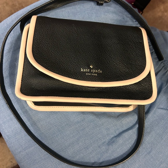 Kate Spade Black and Cream Crossbody Bag Ivy Ward pink - Picture 1 of 9